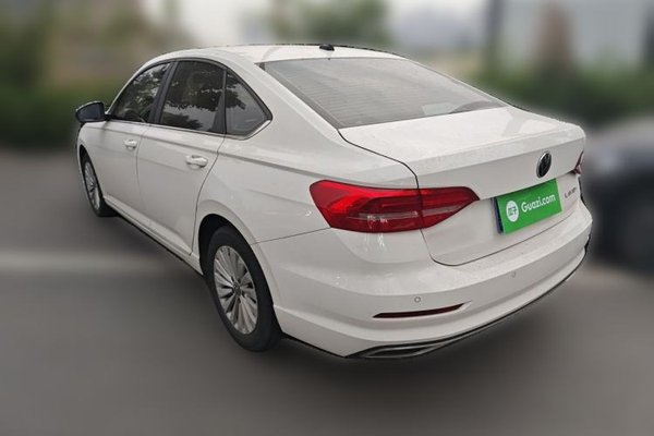 Volkswagen Lavida 2021, 85800 км, за 7537 USD