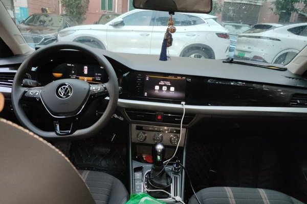 Volkswagen Lavida 2022, 28700 км, за 10497 USD - фото 10
