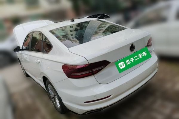 Volkswagen Lavida 2022, 28700 км, за 10497 USD