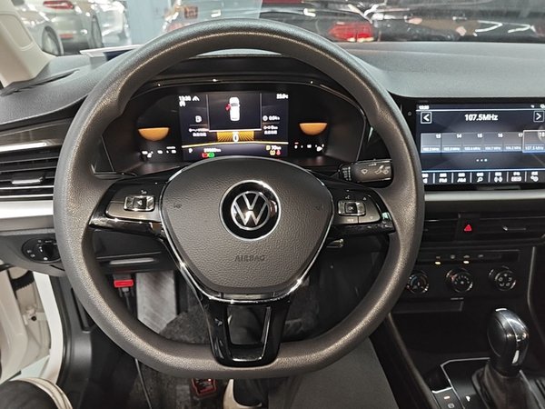 Volkswagen Lavida 2022, 59900 км, за 11704 USD - фото 16