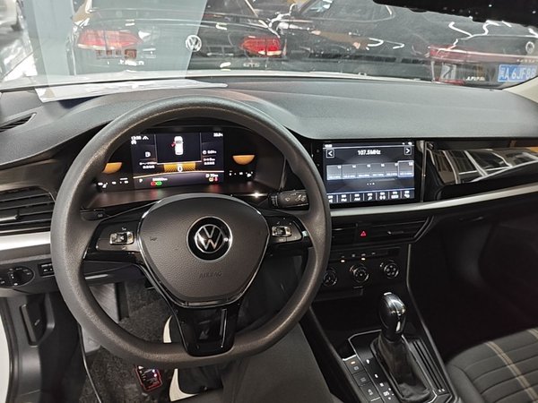 Volkswagen Lavida 2022, 59900 км, за 11704 USD - фото 15