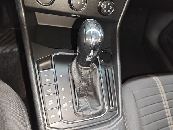 Volkswagen Lavida 2022, 59900 км, за 11704 USD - фото 19