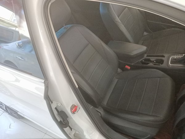 Volkswagen Lavida 2022, 106300 км, за 12186 USD - фото 23