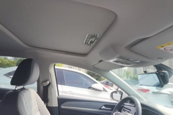 Volkswagen Lavida 2023, 30600 км, за 12439 USD - фото 21