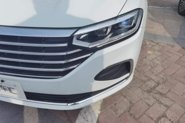 Volkswagen Lavida 2023, 30600 км, за 12439 USD - фото 9