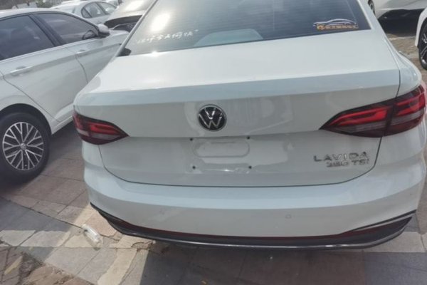 Volkswagen Lavida 2023, 30600 км, за 12439 USD