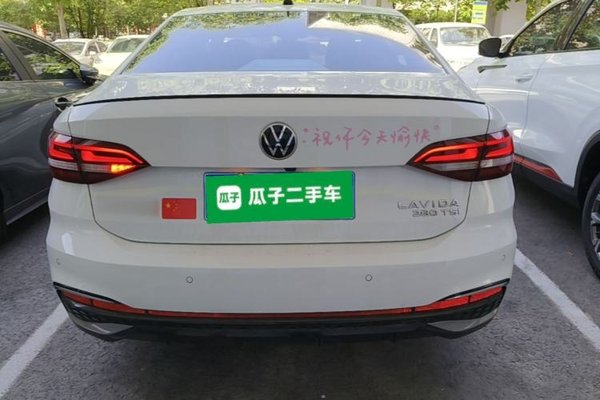 Volkswagen Lavida 2023, 36100 км, за 13229 USD
