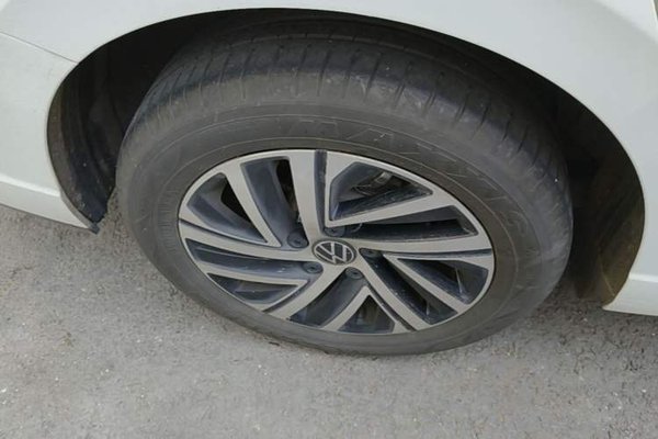 Volkswagen Lavida 2023, 36100 км, за 13229 USD - фото 10
