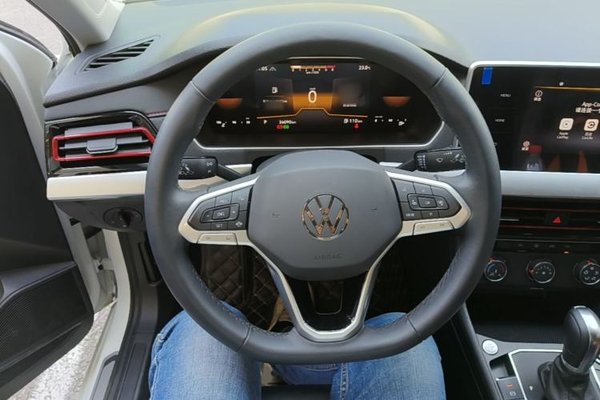 Volkswagen Lavida 2023, 36100 км, за 13229 USD - фото 14