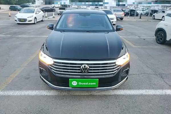 Volkswagen Lavida 2023, 27900 км, за 12222 USD