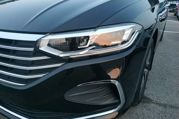 Volkswagen Lavida 2023, 27900 км, за 12222 USD - фото 9