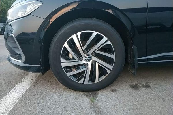 Volkswagen Lavida 2023, 27900 км, за 12222 USD - фото 8