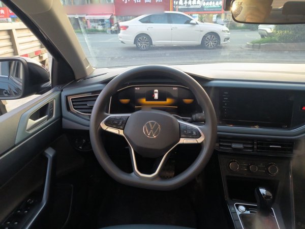 Volkswagen Lavida 2023, 34100 км, за 10906 USD - фото 7