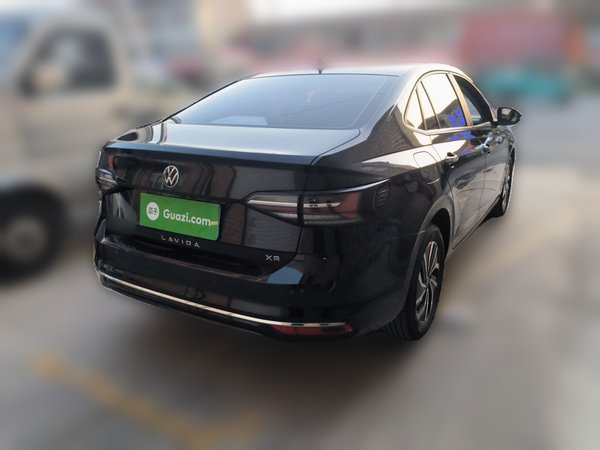 Volkswagen Lavida 2023, 34100 км, за 10906 USD