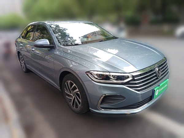 Volkswagen Lavida 2023, 70400 км, за 9894 USD