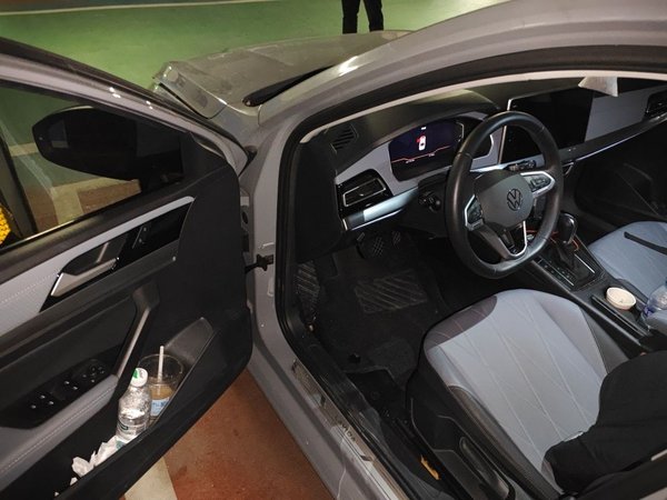 Volkswagen Lavida 2023, 21100 км, за 10730 USD - фото 17