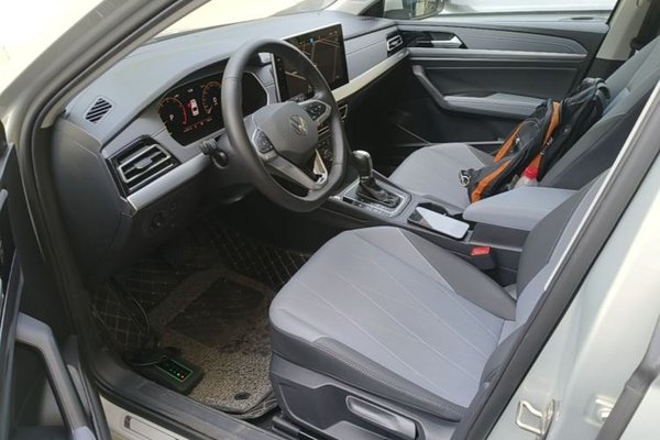 Volkswagen Lavida 2023, 54900 км, за 11426 USD - фото 18