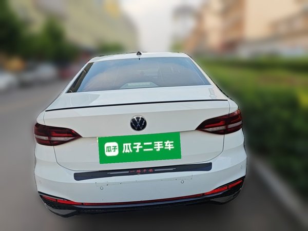 Volkswagen Lavida 2023, 110000 км, за 12402 USD