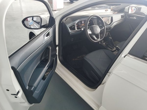 Volkswagen Lavida 2023, 1800 км, за 11587 USD - фото 19