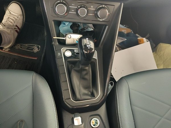 Volkswagen Lavida 2023, 1800 км, за 11587 USD - фото 17