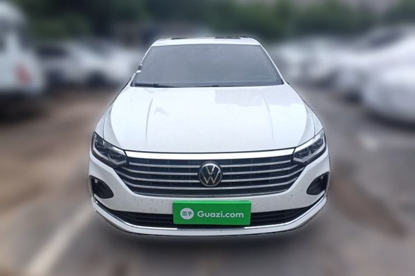 Volkswagen Lavida 2023, 49300 км, за 8592 USD