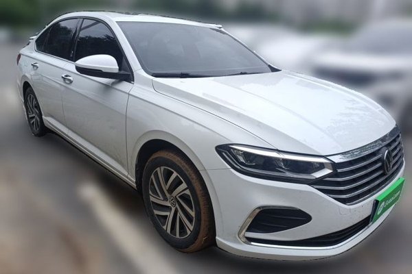 Volkswagen Lavida 2023, 49300 км, за 8592 USD