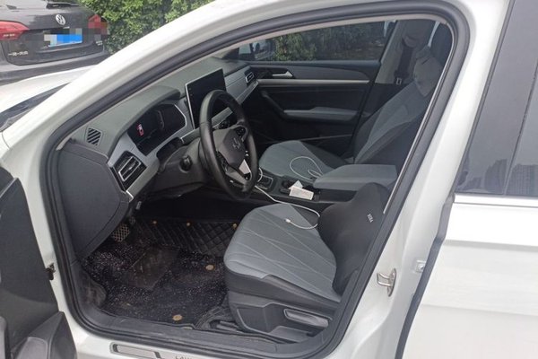 Volkswagen Lavida 2023, 49300 км, за 8592 USD - фото 15