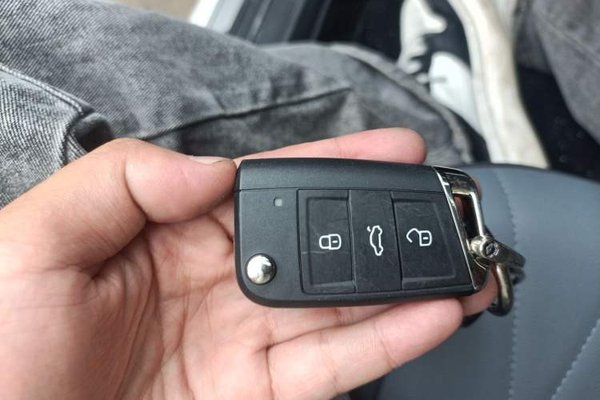 Volkswagen Lavida 2023, 49300 км, за 8592 USD - фото 20