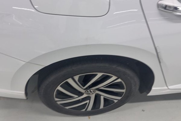 Volkswagen Lavida 2023, 71300 км, за 10800 USD