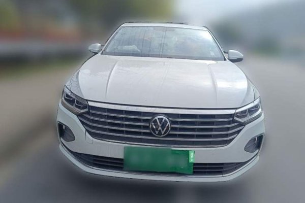 Volkswagen Lavida 2023, 71300 км, за 10800 USD