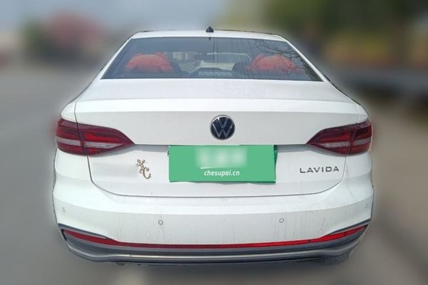 Volkswagen Lavida 2023, 71300 км, за 10800 USD
