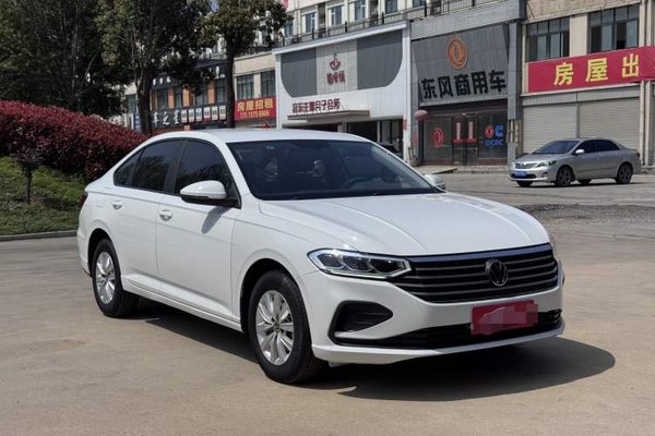 Volkswagen Lavida 2023, 74100 км, за 10260 USD