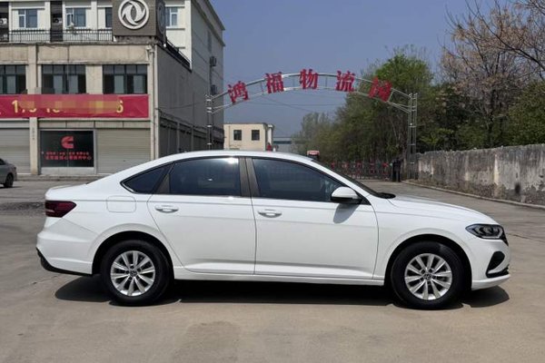 Volkswagen Lavida 2023, 74100 км, за 10260 USD