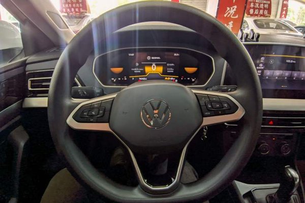 Volkswagen Lavida 2023, 74100 км, за 10260 USD - фото 9