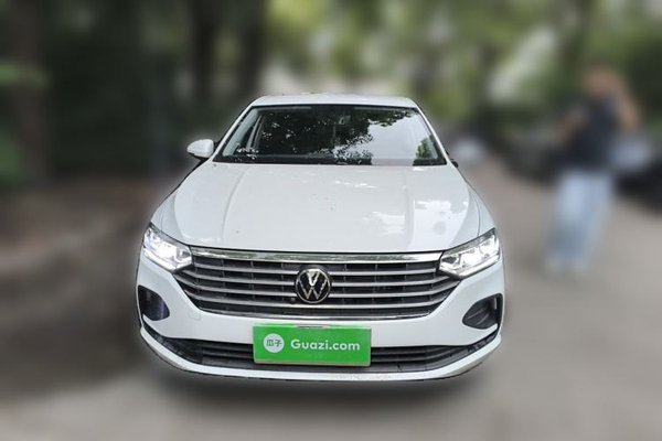 Volkswagen Lavida 2023, 8800 км, за 10394 USD