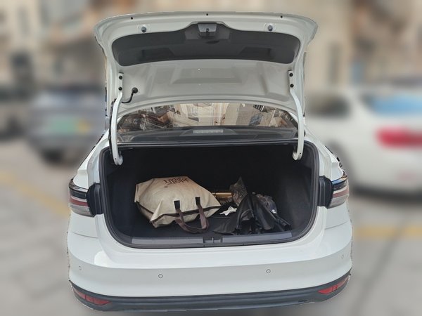 Volkswagen Lavida 2023, 8800 км, за 10652 USD - фото 16
