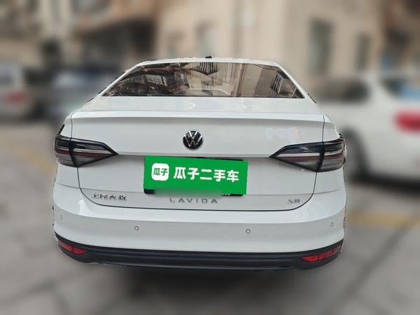 Volkswagen Lavida 2023, 8800 км, за 10652 USD