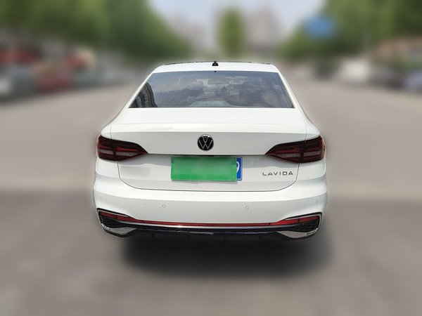 Volkswagen Lavida 2024, 10500 км, за 13126 USD