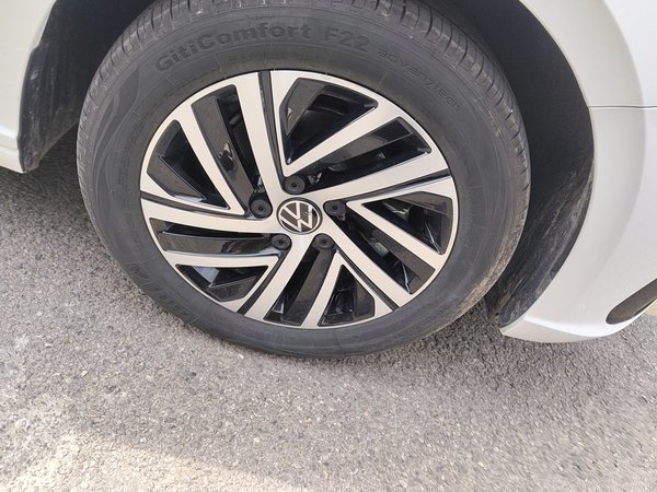 Volkswagen Lavida 2024, 10500 км, за 13126 USD - фото 8