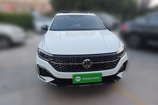 Volkswagen Lavida 2024, 10800 км, за 11094 USD