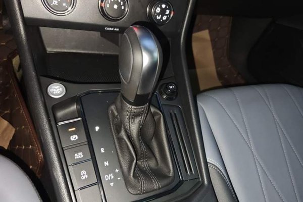 Volkswagen Lavida 2024, 11800 км, за 12794 USD - фото 6