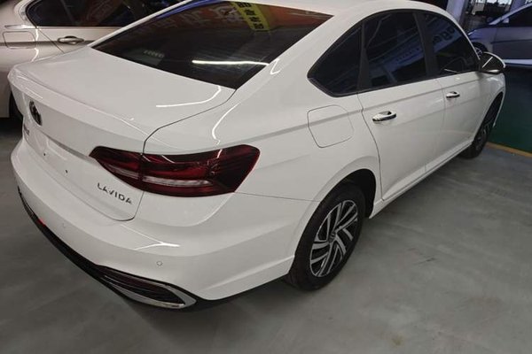 Volkswagen Lavida 2024, 11800 км, за 12794 USD - фото 18