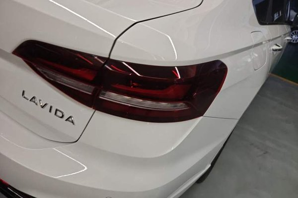 Volkswagen Lavida 2024, 11800 км, за 12794 USD - фото 19