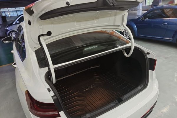 Volkswagen Lavida 2024, 11800 км, за 12794 USD - фото 11