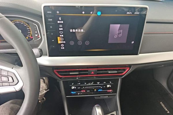 Volkswagen Lavida 2024, 1400 км, за 14127 USD - фото 16