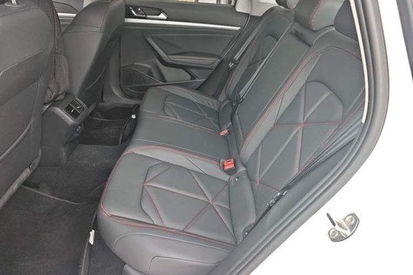 Volkswagen Lavida 2024, 1400 км, за 14127 USD - фото 20
