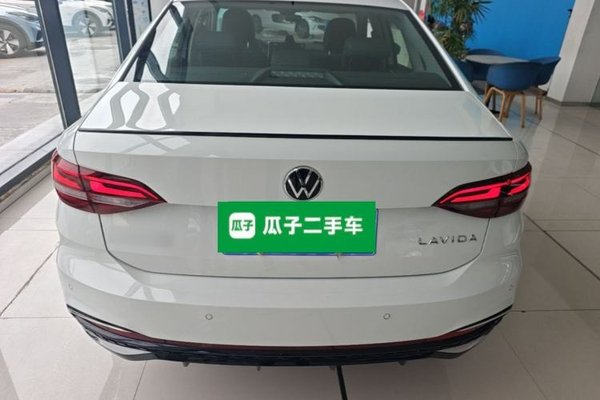 Volkswagen Lavida 2024, 1400 км, за 14127 USD