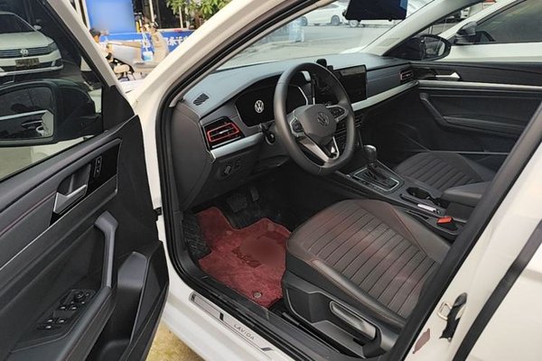 Volkswagen Lavida 2024, 28900 км, за 13219 USD - фото 19