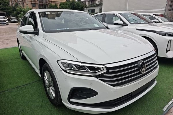 Volkswagen Lavida 2024, 68500 км, за 11237 USD