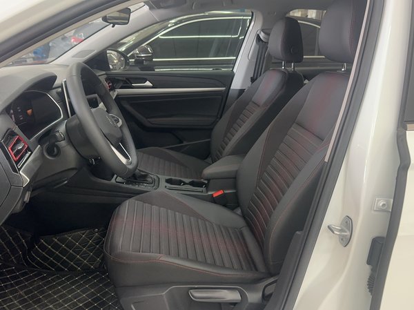 Volkswagen Lavida 2024, 900 км, за 15562 USD - фото 11